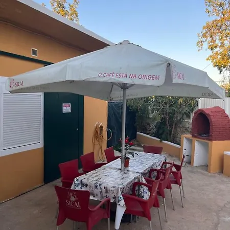 Casa Amarela Holiday home *